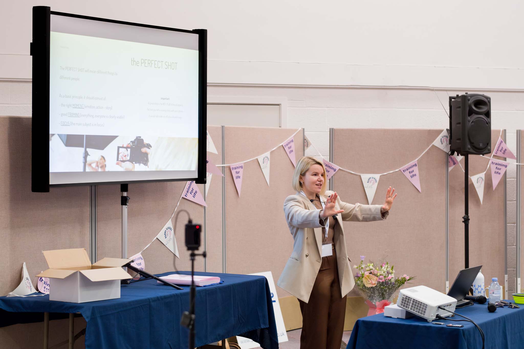 photography speaker explaining how to take the perfect photo